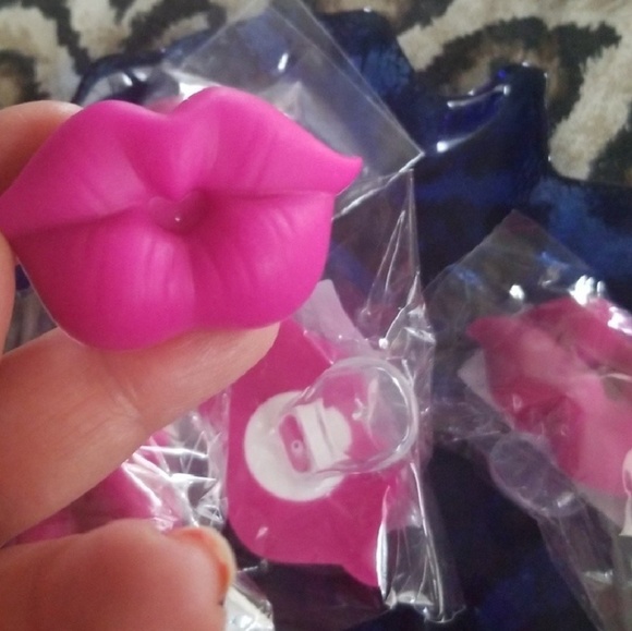 🌟Silicon Infant Pacifier, Lip, Mustache, funny - Picture 8 of 8